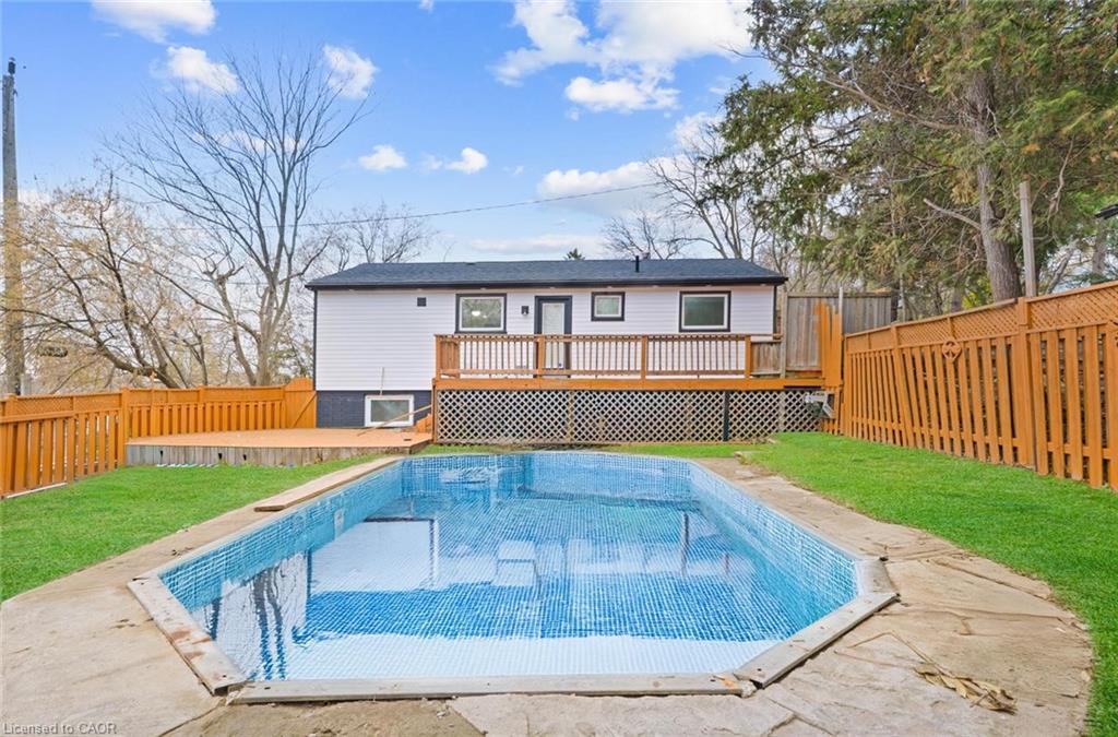 19 Broad Street, Brantford, ON - Outdoor With Deck Patio Veranda