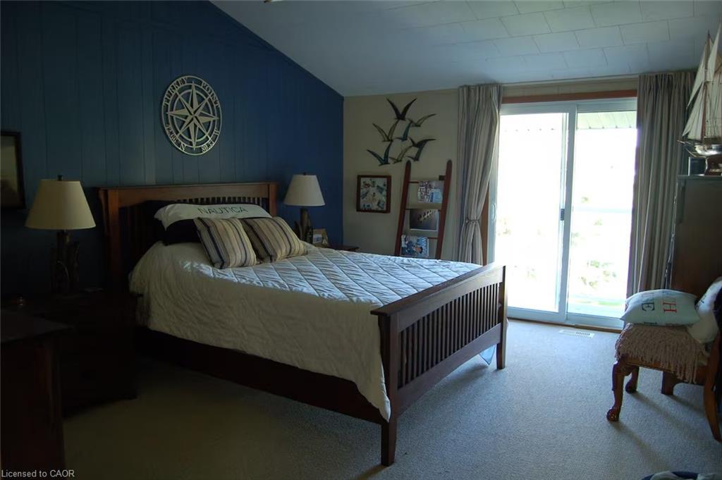 109 Ordnance Avenue, Turkey Point, ON - Indoor Photo Showing Bedroom