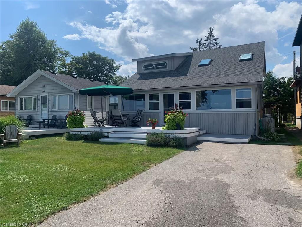 109 Ordnance Avenue, Turkey Point, ON - Outdoor With Deck Patio Veranda With Facade