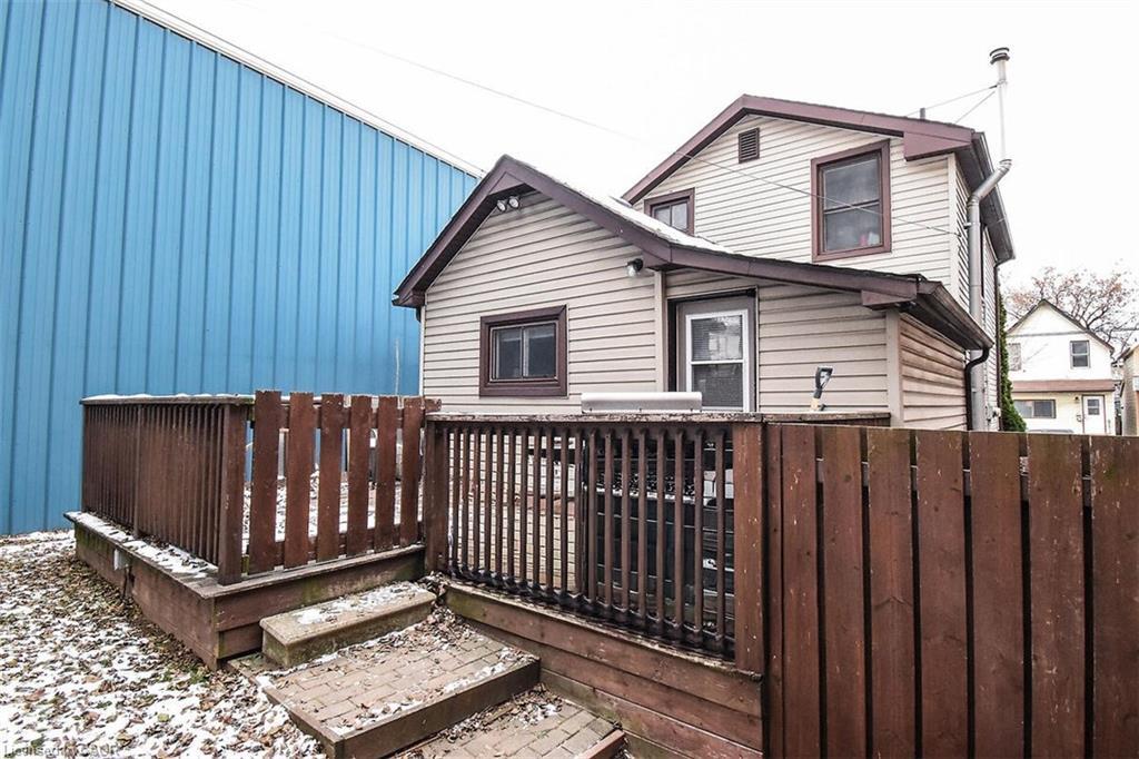 16 Land Street N, Hamilton, ON - Outdoor