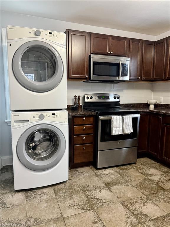 145 Brantdale Avenue, Hamilton, ON - Indoor Photo Showing Laundry Room