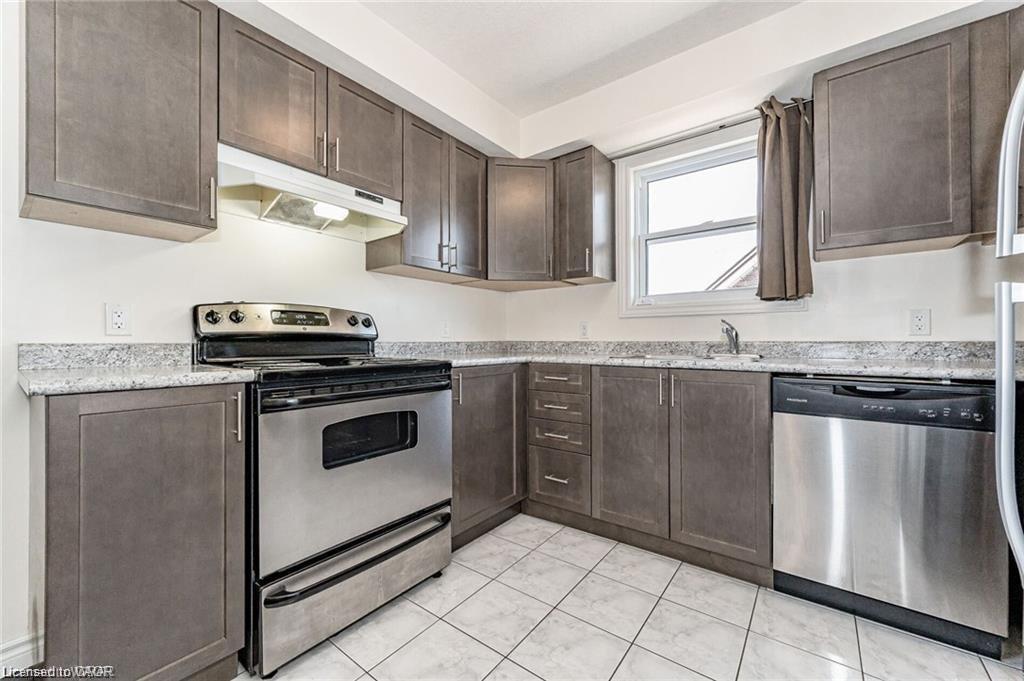 A-37 Edna Street, Kitchener, ON - Indoor Photo Showing Kitchen With Stainless Steel Kitchen