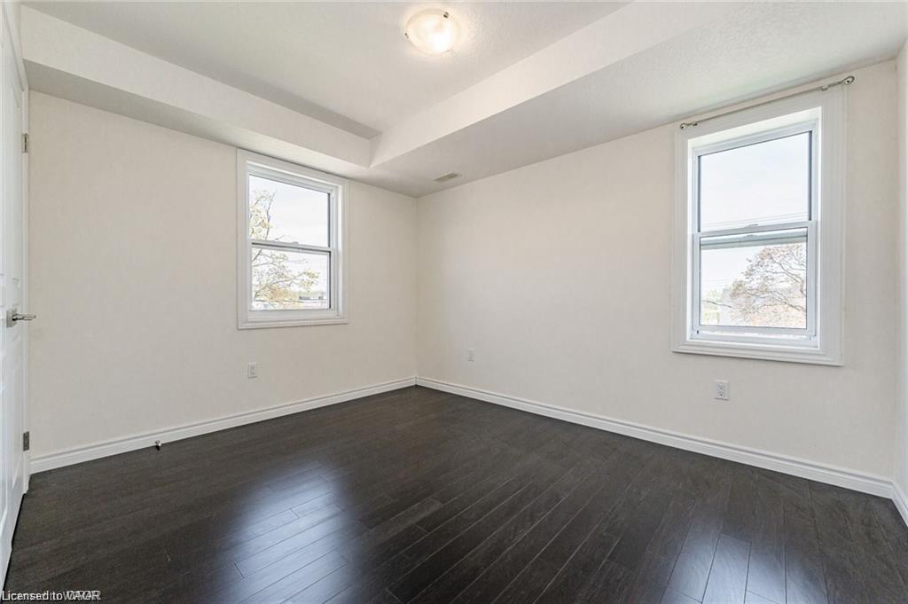 B-37 Edna Street, Kitchener, ON - Indoor Photo Showing Other Room