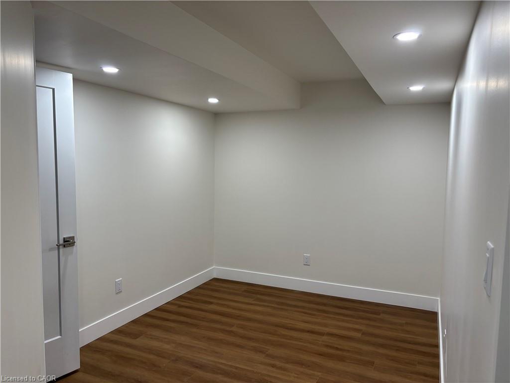 10-149 St Catharines Street, Smithville, ON - Indoor Photo Showing Other Room