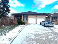 50 Teak Street Hamilton, ON L8G 4W5