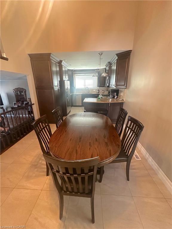 50 Teak Street, Hamilton, ON - Indoor Photo Showing Dining Room