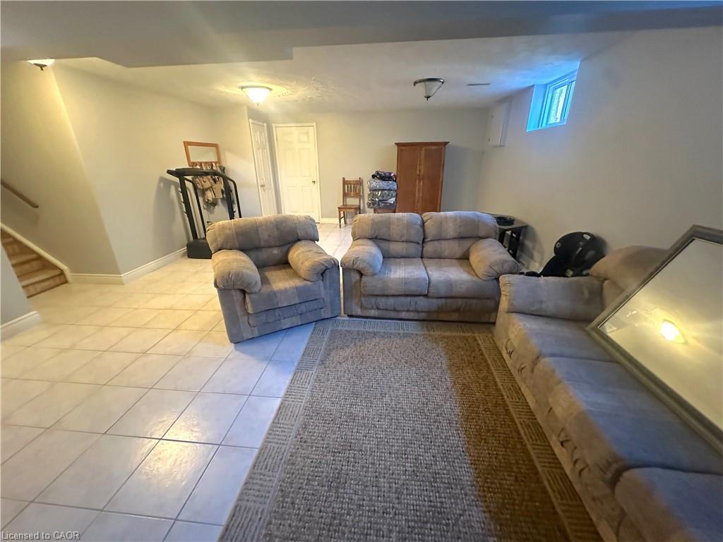 50 Teak Street, Hamilton, ON - Indoor