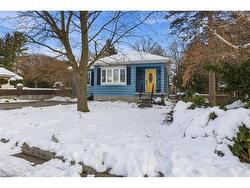 69 Lowrey Avenue N Cambridge, ON N1R 5A4
