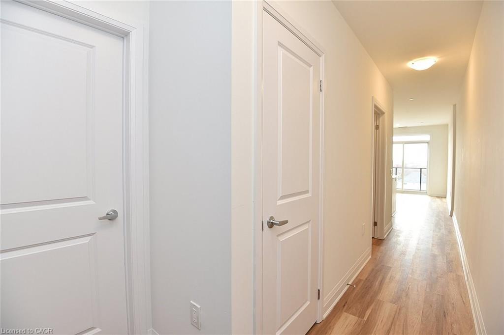 219-1936 Rymal Road E, Hamilton, ON - Indoor Photo Showing Other Room