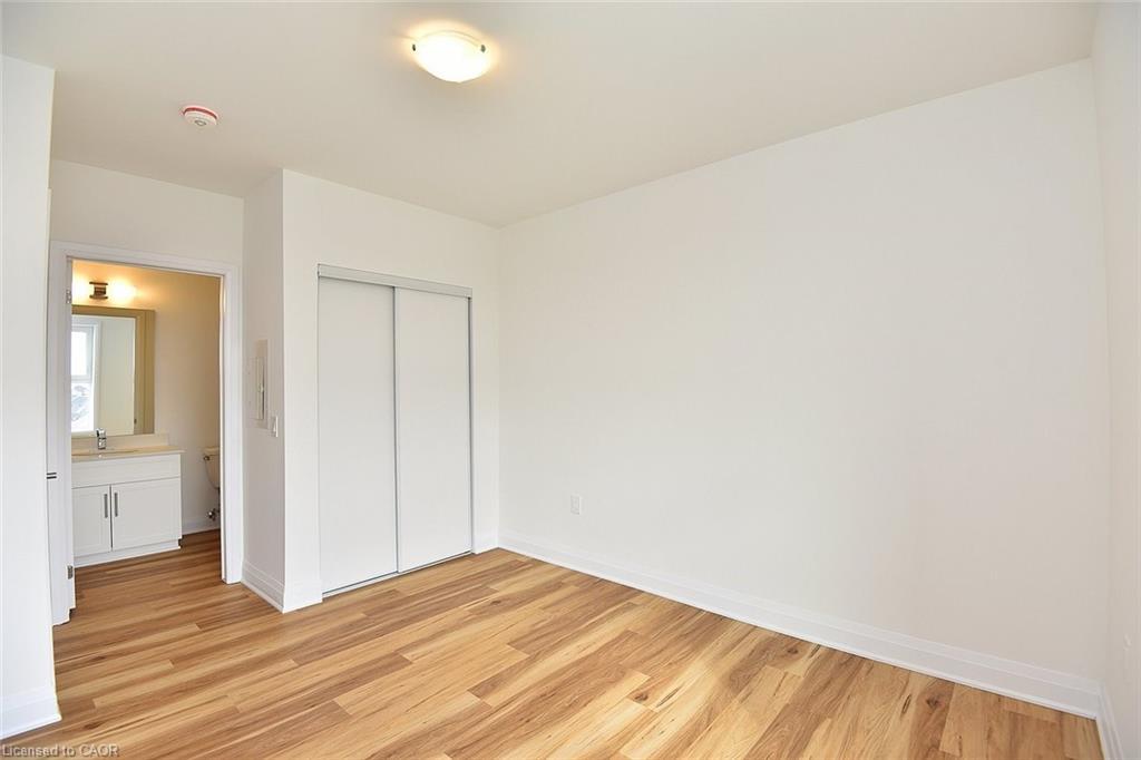 219-1936 Rymal Road E, Hamilton, ON - Indoor Photo Showing Other Room