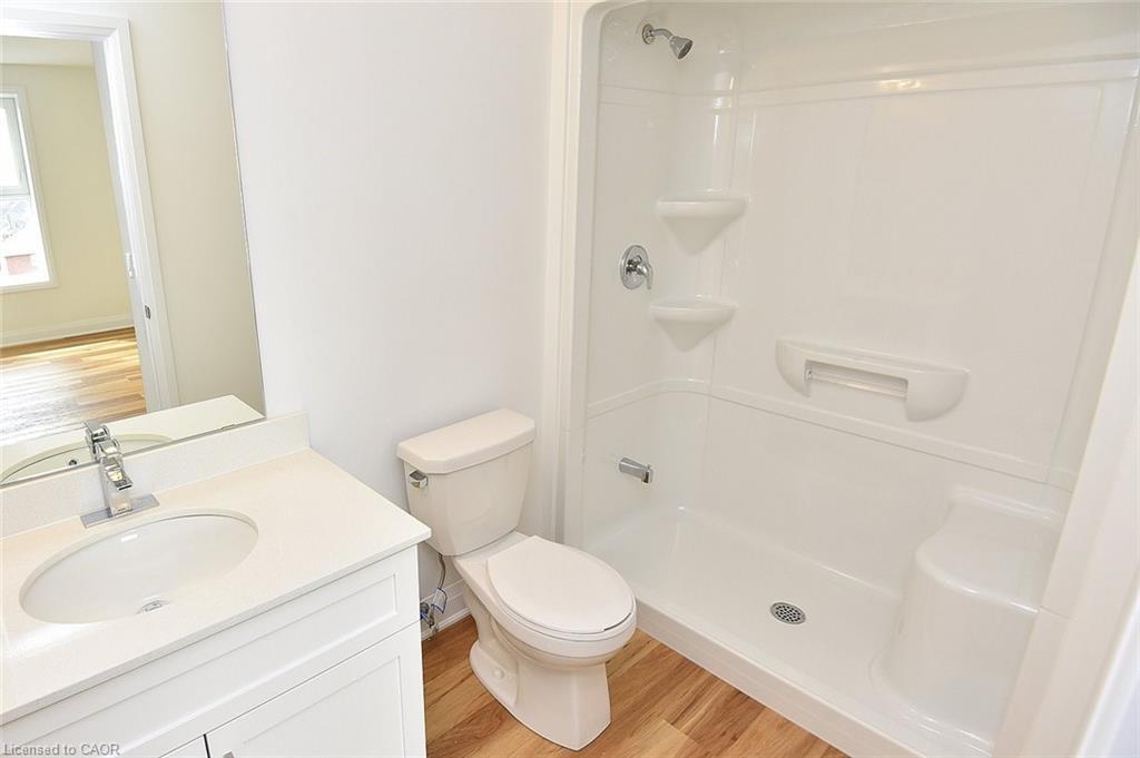 219-1936 Rymal Road E, Hamilton, ON - Indoor Photo Showing Bathroom