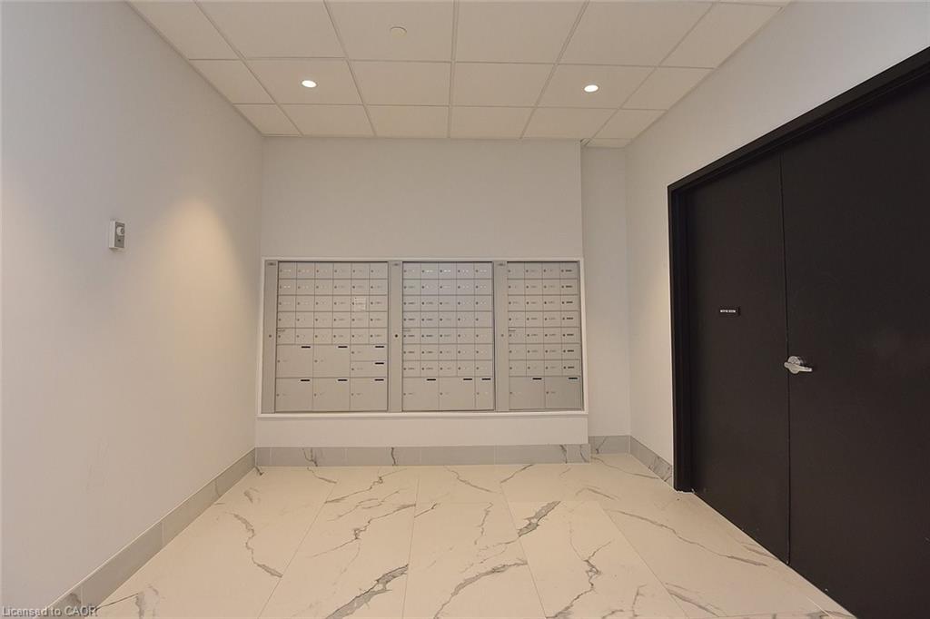 510-1936 Rymal Road E, Hamilton, ON - Indoor Photo Showing Other Room