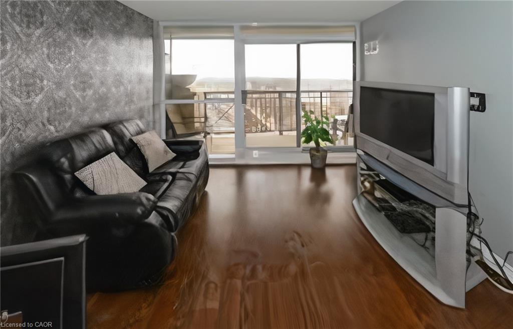 707-2379 Central Park Drive, Oakville, ON - Indoor Photo Showing Living Room