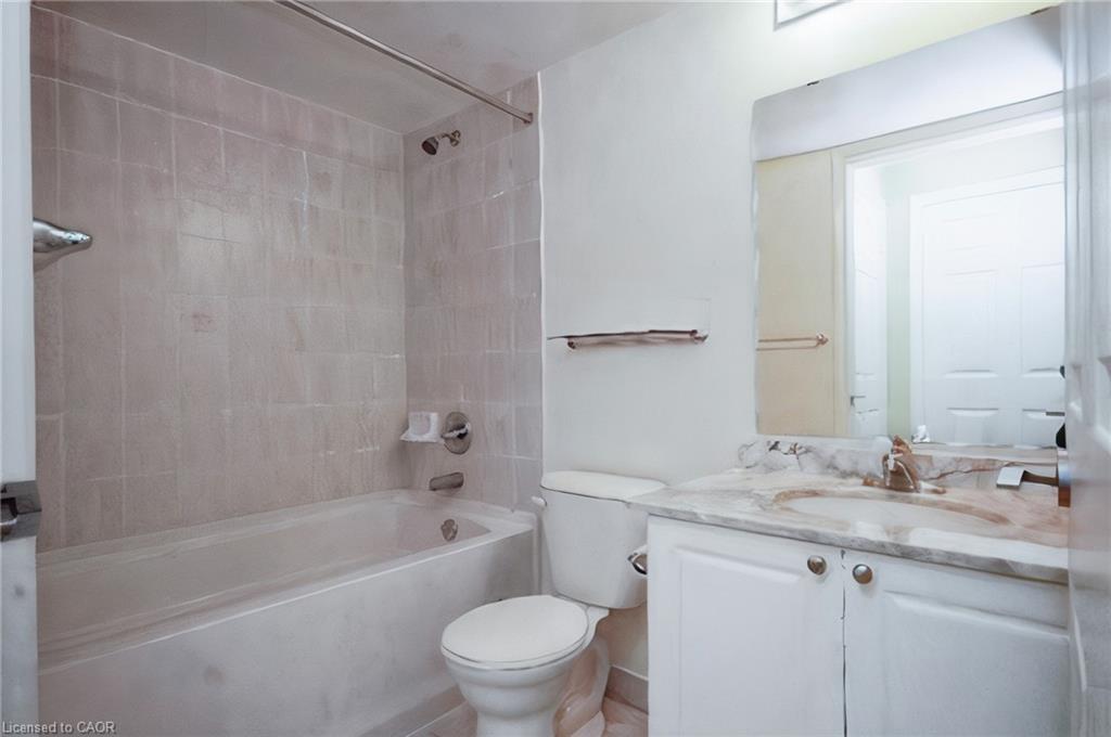 707-2379 Central Park Drive, Oakville, ON - Indoor Photo Showing Bathroom