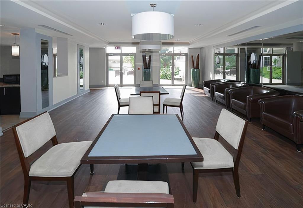 707-2379 Central Park Drive, Oakville, ON - Indoor