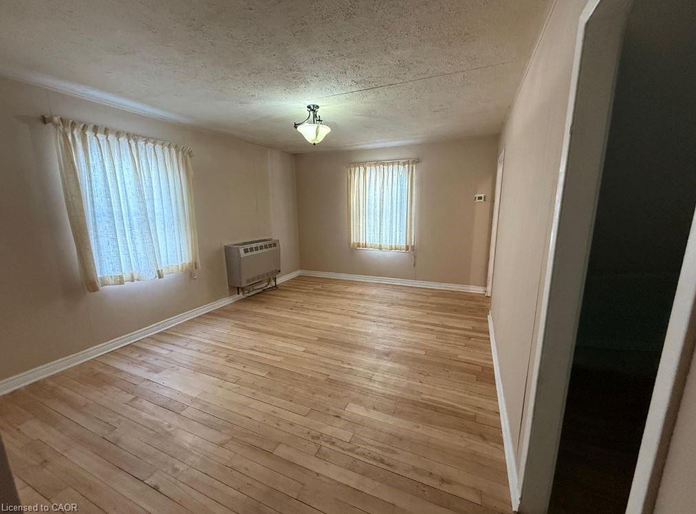 78 Eighth Avenue, Brantford, ON - Indoor Photo Showing Other Room