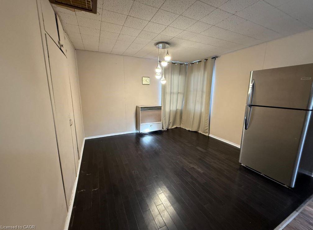 78 Eighth Avenue, Brantford, ON - Indoor