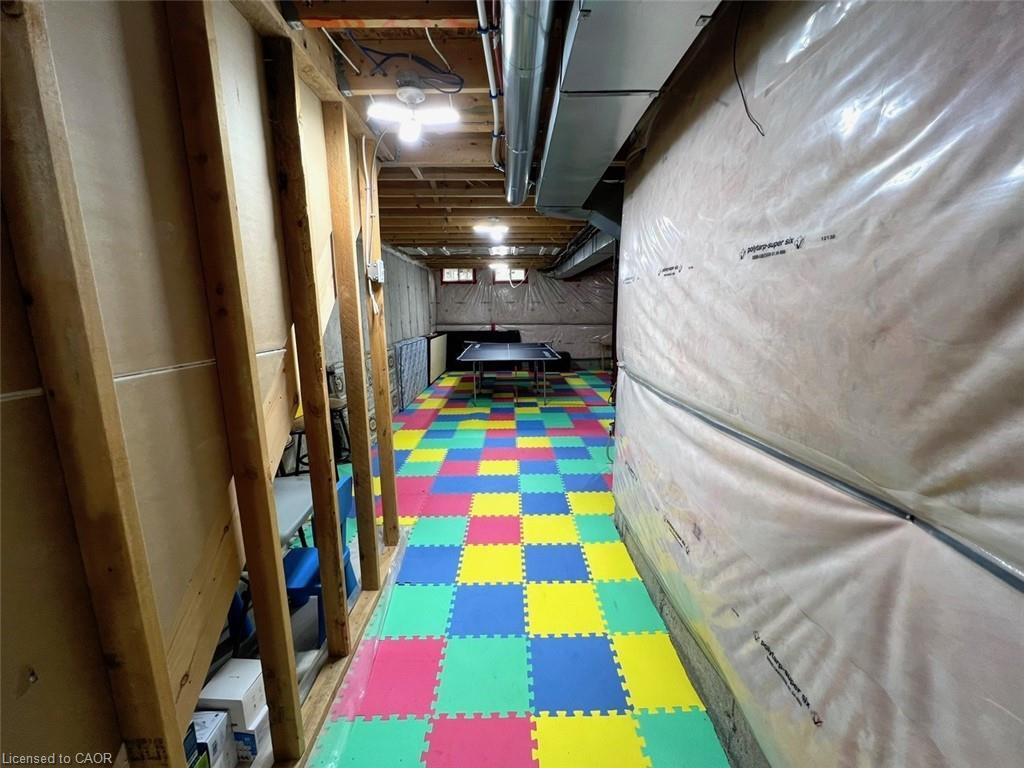 24-370 Stonehenge Drive, Ancaster, ON - Indoor Photo Showing Basement