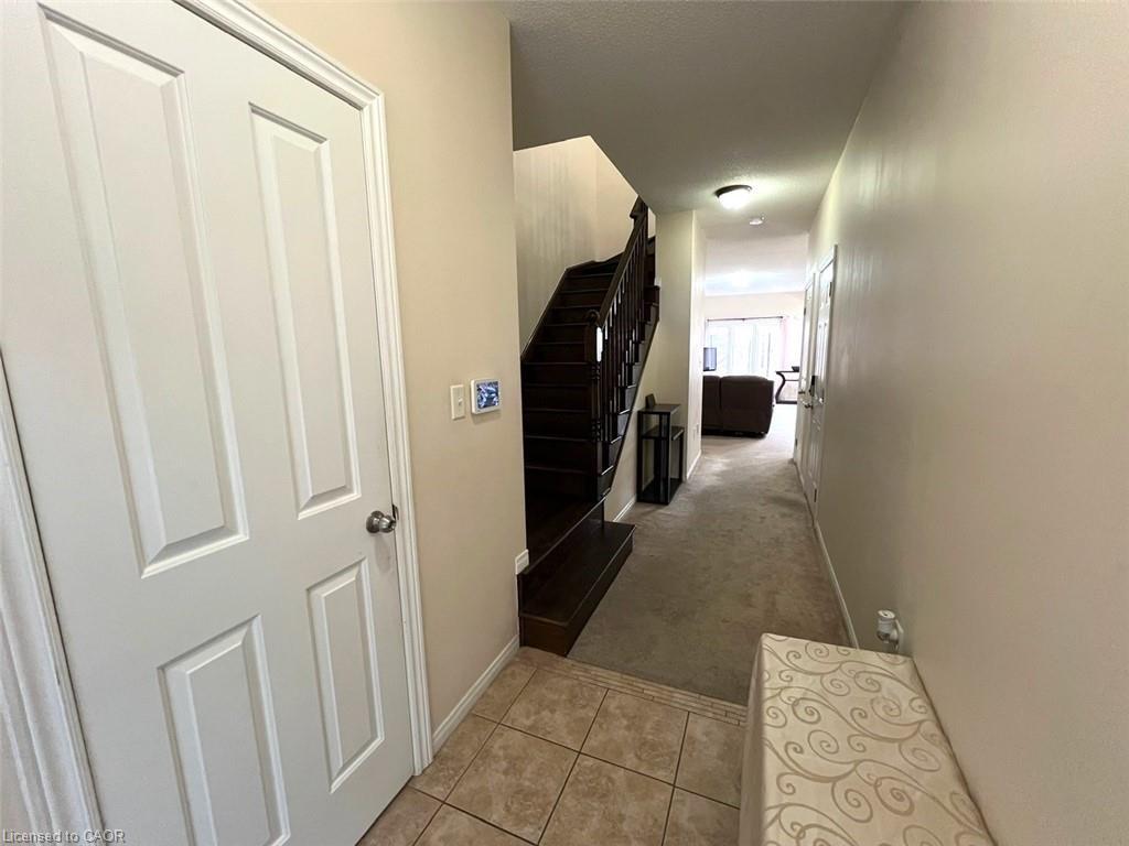 24-370 Stonehenge Drive, Ancaster, ON - Indoor Photo Showing Other Room