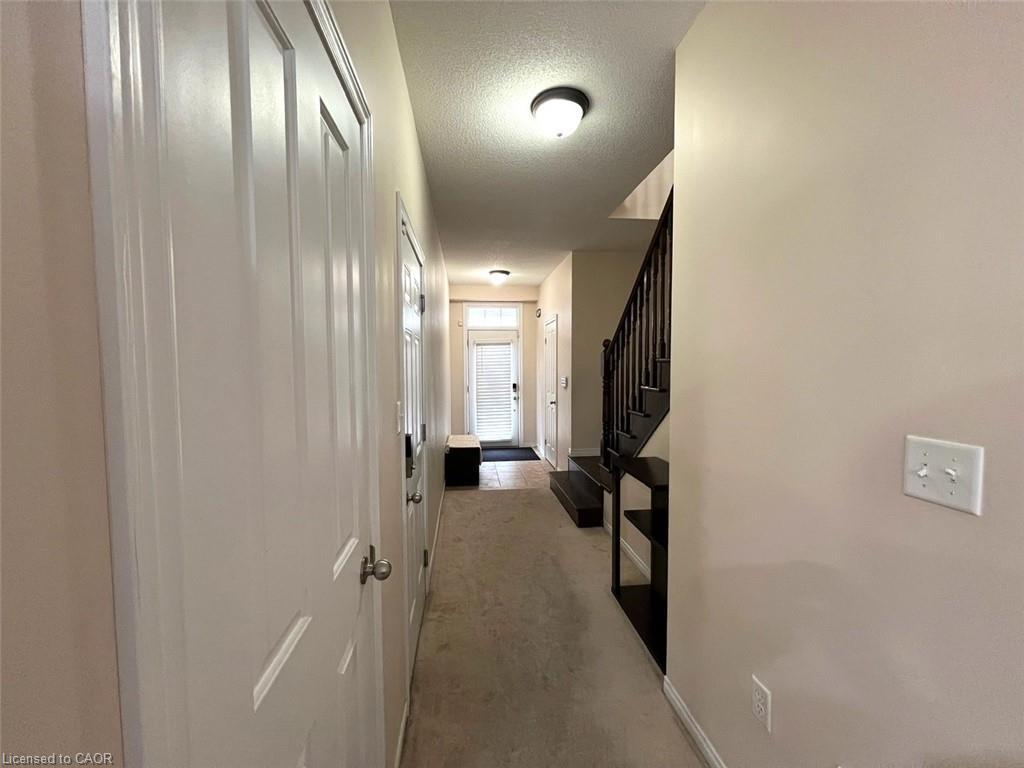 24-370 Stonehenge Drive, Ancaster, ON - Indoor Photo Showing Other Room