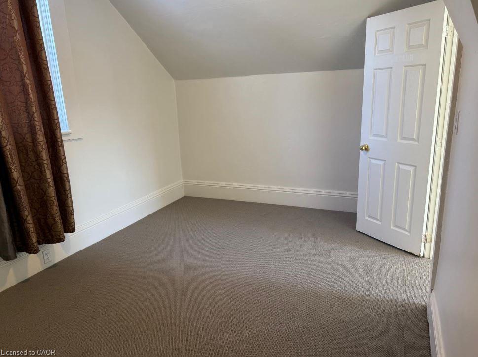 35 Park Avenue, Brantford, ON - Indoor Photo Showing Other Room