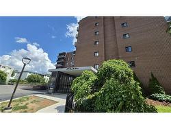 706-279 Chandler Drive Kitchener, ON N2E 1X6