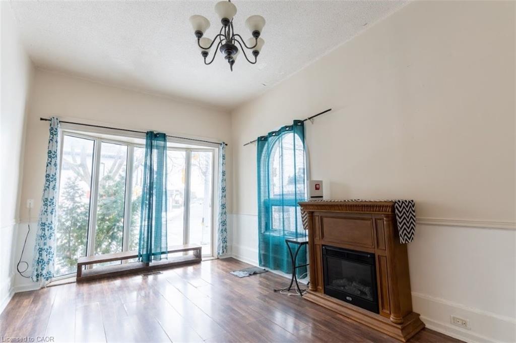 219 Erie Avenue, Brantford, ON - Indoor With Fireplace