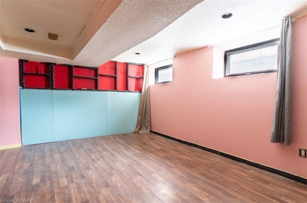 219 Erie Avenue, Brantford, ON - Indoor Photo Showing Other Room