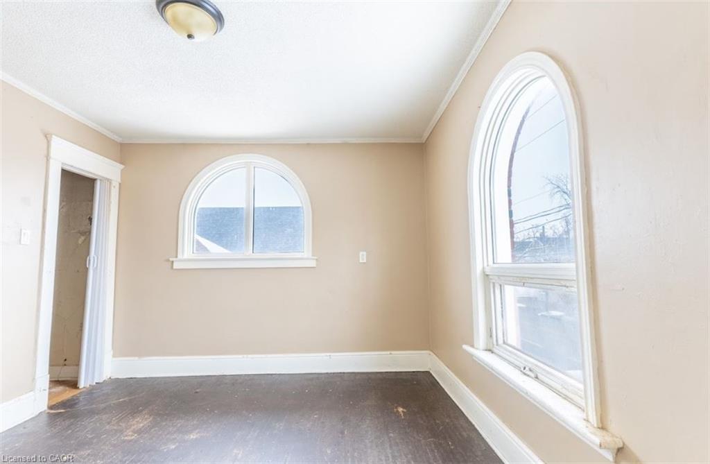219 Erie Avenue, Brantford, ON - Indoor Photo Showing Other Room