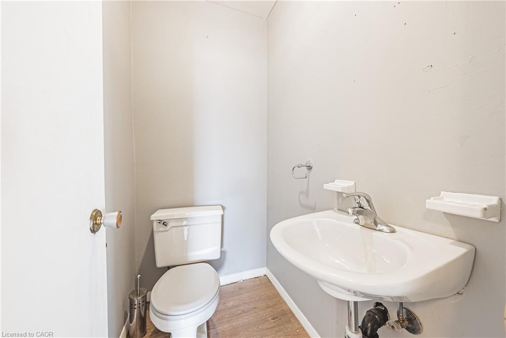 5535 Schueller Crescent, Burlington, ON - Indoor Photo Showing Bathroom
