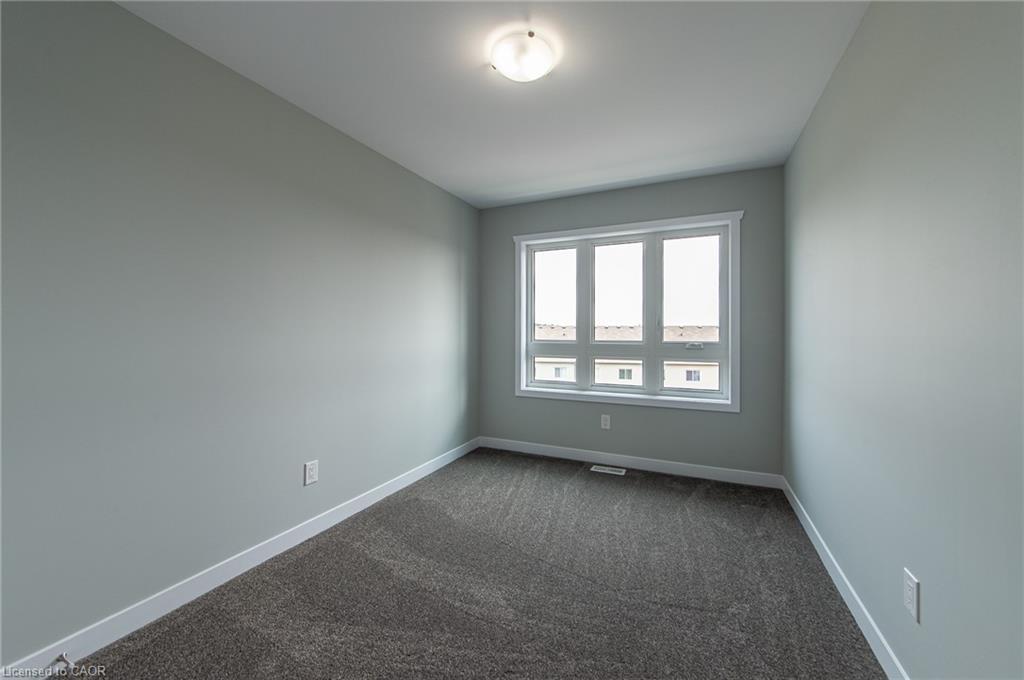 A7-1331 Countrystone Drive, Kitchener, ON - Indoor Photo Showing Other Room