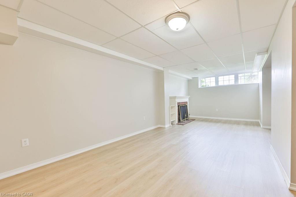 11-4211 Millcroft Park Drive, Burlington, ON - Indoor