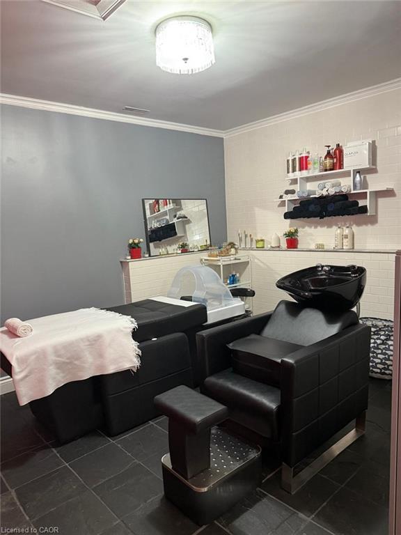 938 King Street W, Kitchener, ON