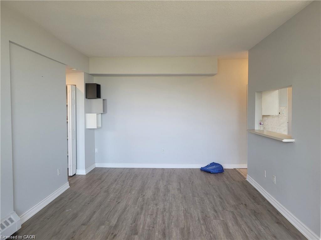 1108-1950 Main Street W, Hamilton, ON - Indoor Photo Showing Other Room