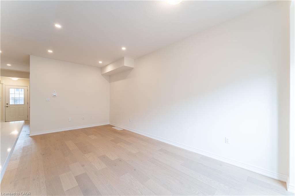 143 Sonoma Lane, Stoney Creek, ON - Indoor Photo Showing Other Room