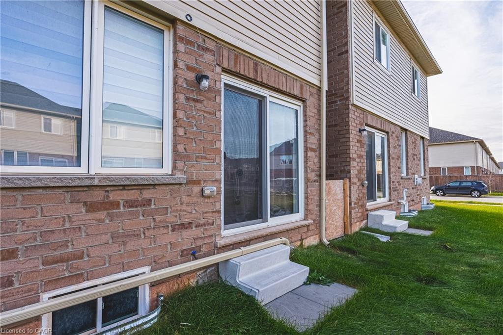 143 Sonoma Lane, Stoney Creek, ON - Outdoor With Exterior