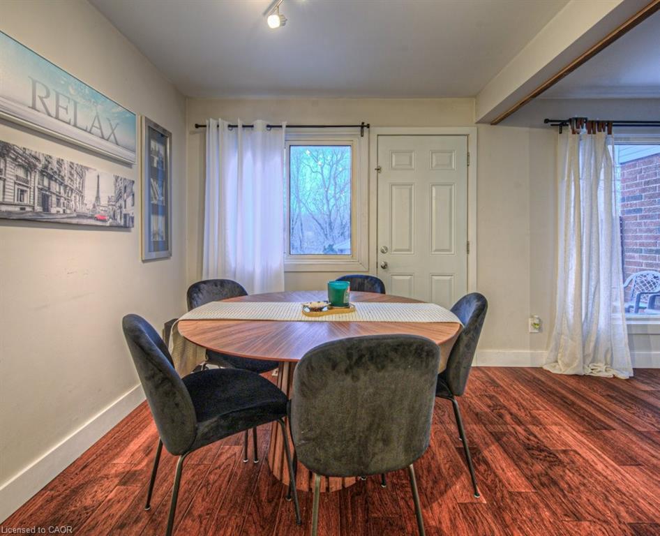 154 St Andrews Drive, Hamilton, ON - Indoor Photo Showing Dining Room