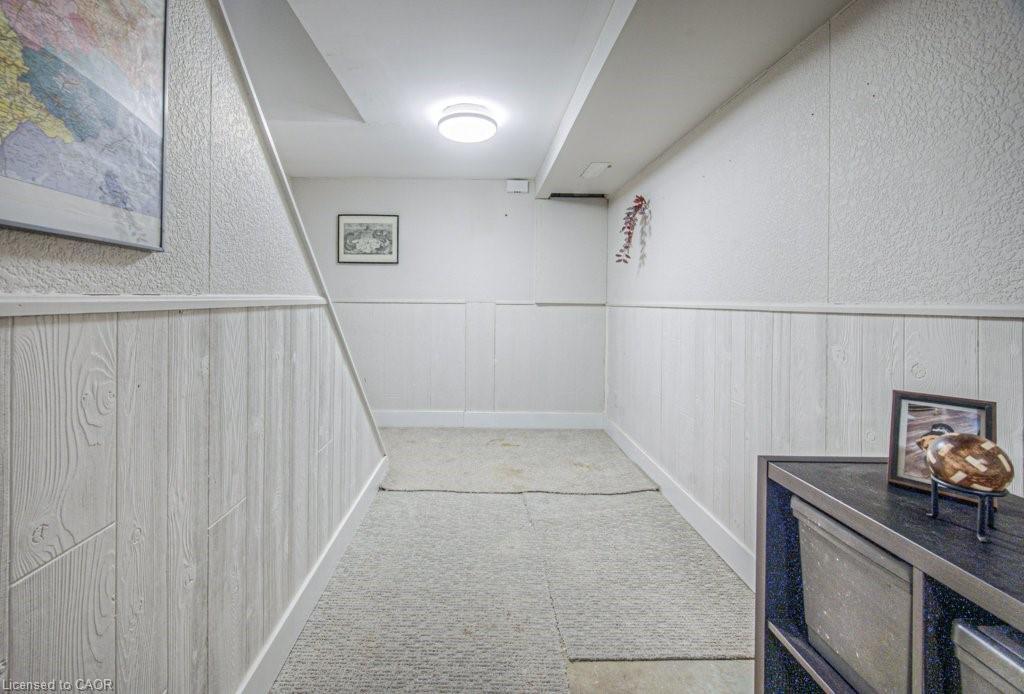 154 St Andrews Drive, Hamilton, ON - Indoor Photo Showing Other Room