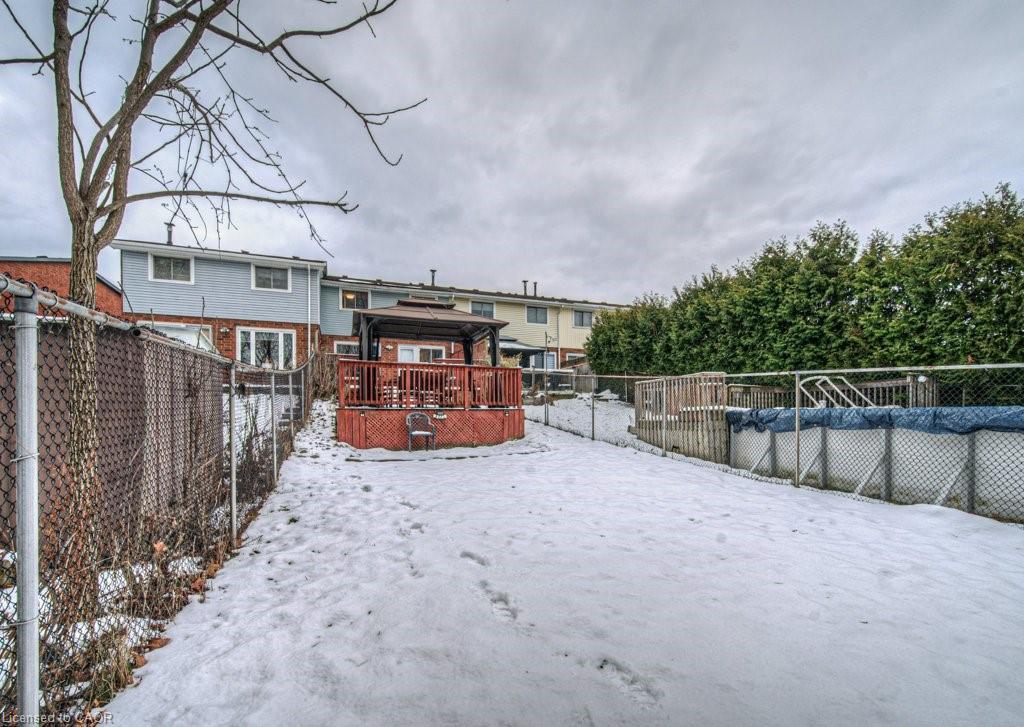 154 St Andrews Drive, Hamilton, ON - Outdoor