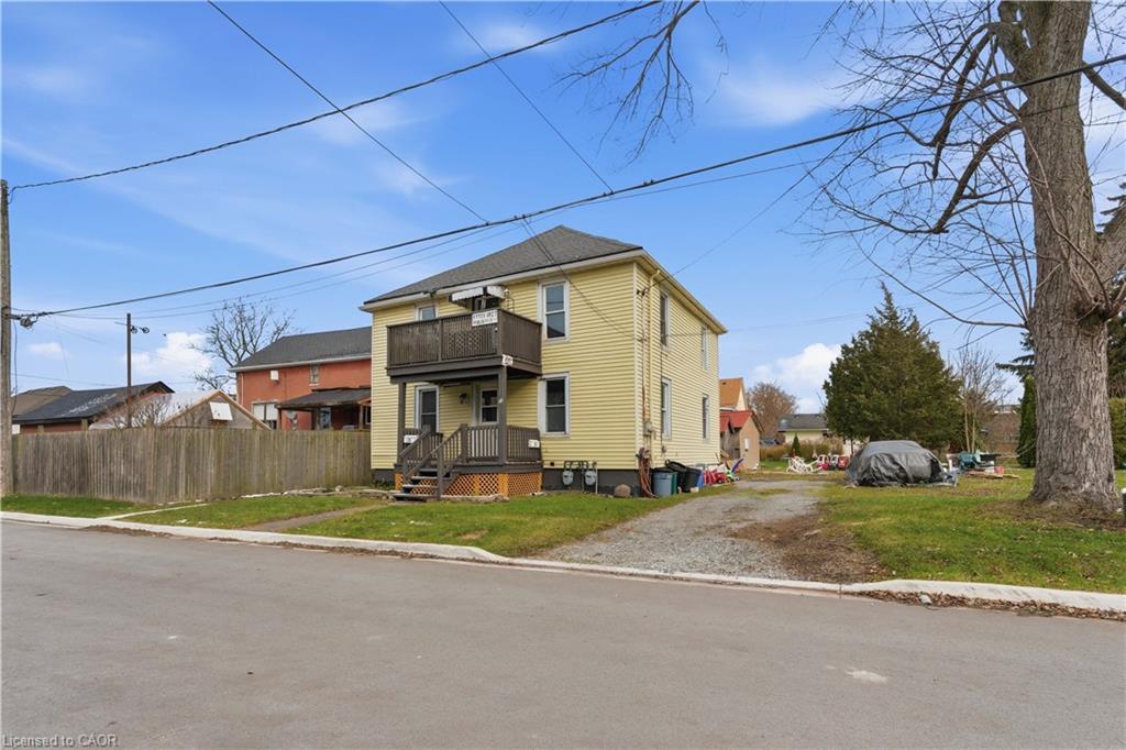 11 Patsy Avenue, Welland, ON - Outdoor