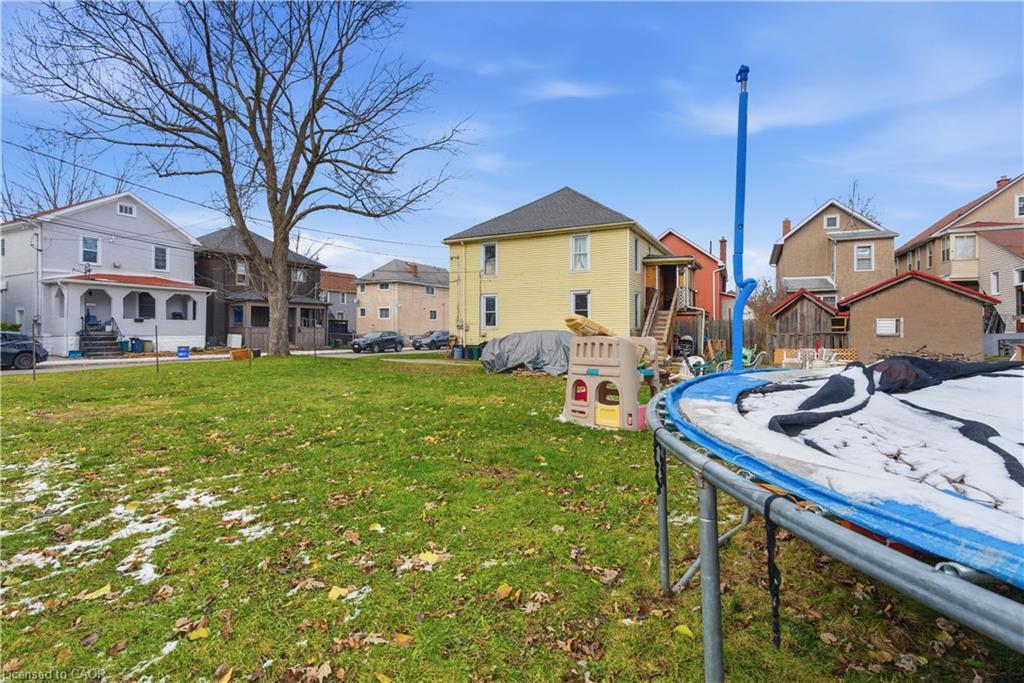 11 Patsy Avenue, Welland, ON - Outdoor