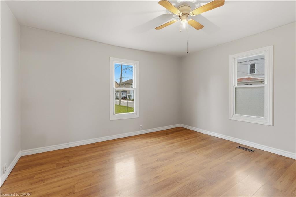 11 Patsy Avenue, Welland, ON - Indoor Photo Showing Other Room