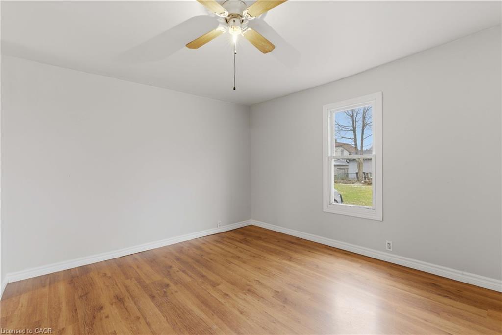 11 Patsy Avenue, Welland, ON - Indoor Photo Showing Other Room