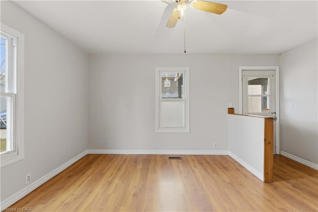 11 Patsy Avenue, Welland, ON - Indoor Photo Showing Other Room