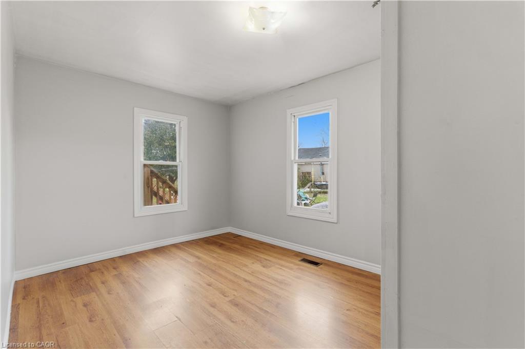 11 Patsy Avenue, Welland, ON - Indoor Photo Showing Other Room