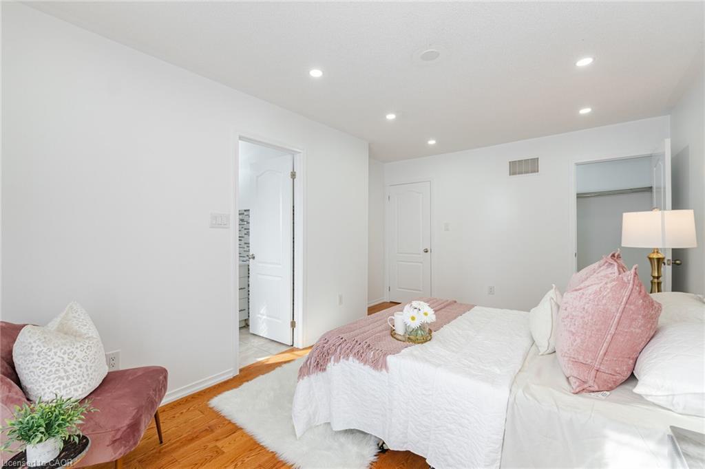 33-7186 Triumph Lane, Mississauga, ON - Indoor Photo Showing Bedroom