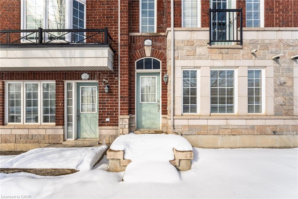 33-7186 Triumph Lane, Mississauga, ON - Outdoor With Balcony With Facade