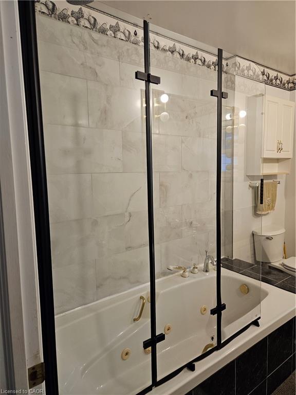 Main House-65 Erie Avenue N, Fisherville, ON - Indoor Photo Showing Bathroom