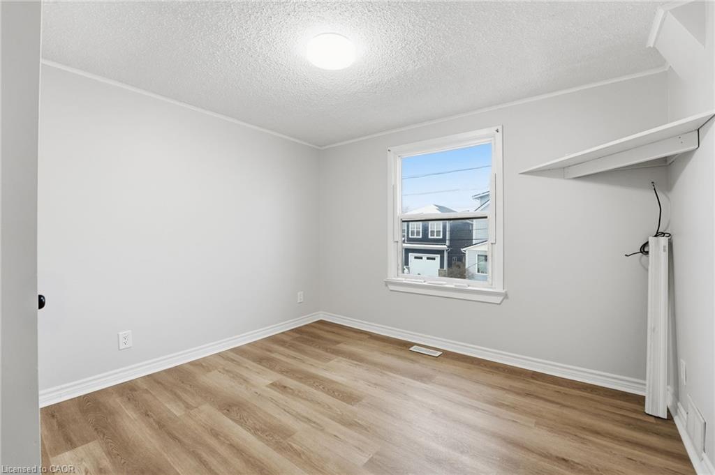 1 Violet Street, St. Catharines, ON - Indoor Photo Showing Other Room