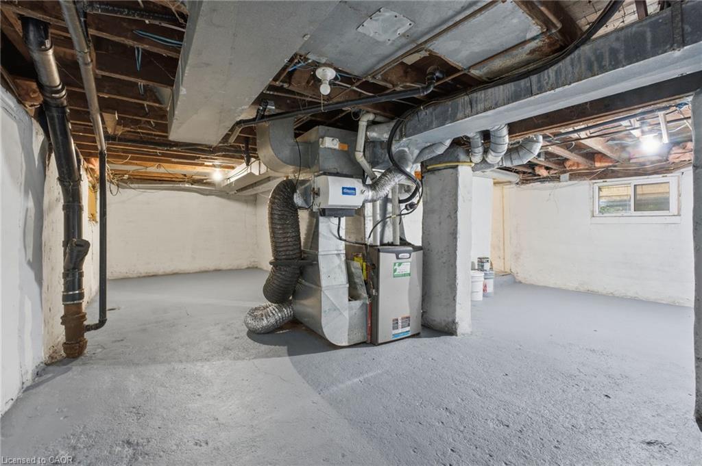 1 Violet Street, St. Catharines, ON - Indoor Photo Showing Basement